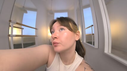 Ash Hasmy StripchatVR 2026 09 05T04 13 31 03 00 F120 LR