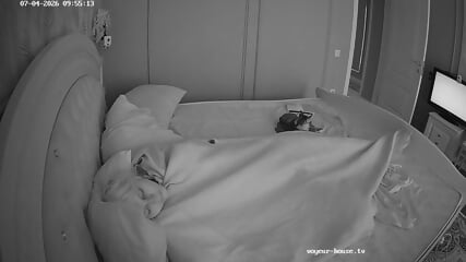 Bedroom camera at Jane Dora reallifecam apartment at Voyeur Hous