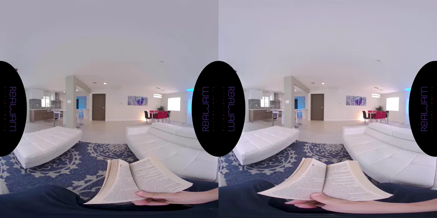 Emma’s Glazed Reality: Hardcore Blowjob in VR That’ll Leave You Breathless