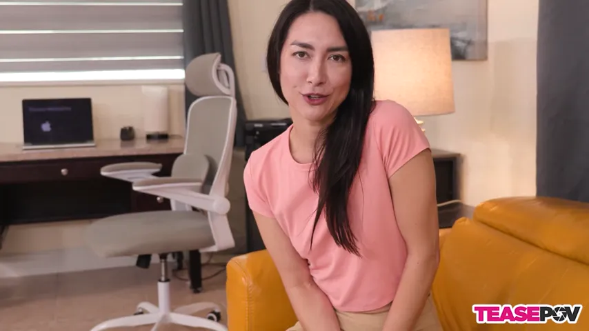 Isabela Love: The Playful Brunette with a Tempting Touch