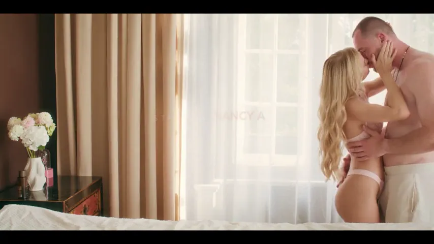 Close-Up Euphoria: A Blonde’s POV Blowjob Experience That Delivers
