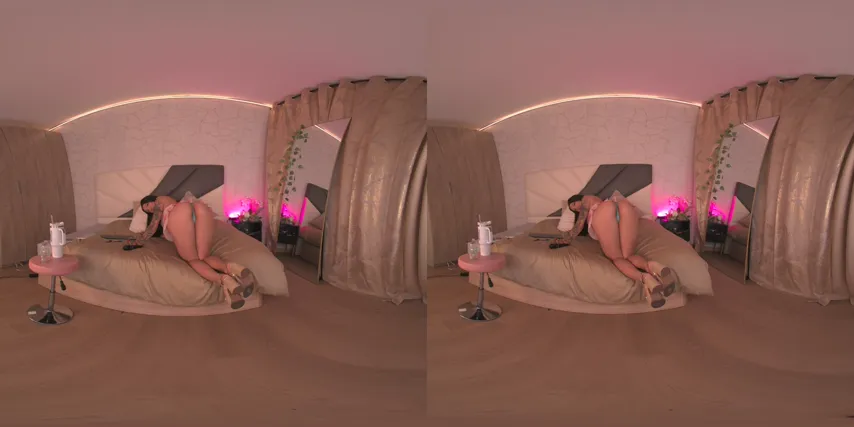 Virtual Temptation: Isabela White Takes You on a Stripped Down Journey
