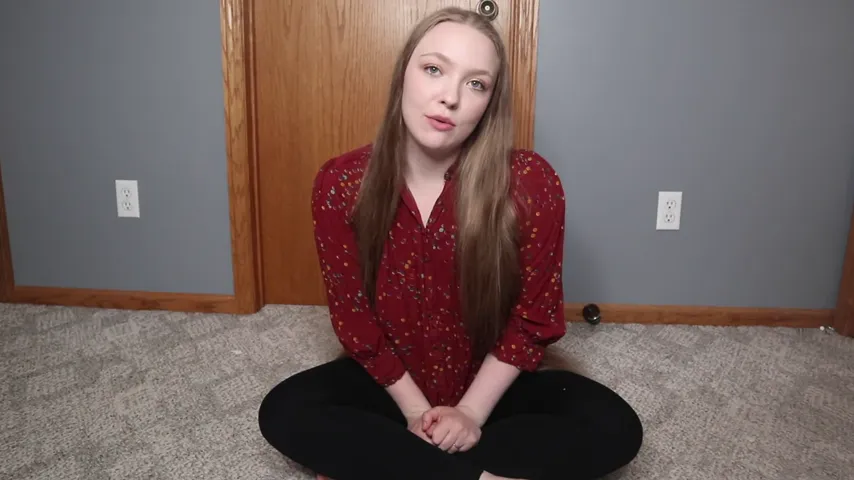 Longhair Temptation: Captivating Bimbo Explores Her Own Desires