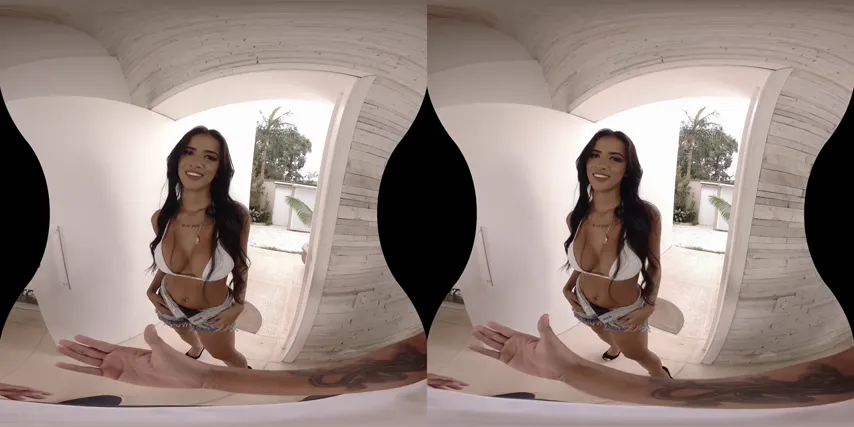 Unfiltered Pleasure: Dive Into Brazilian Curves in VR