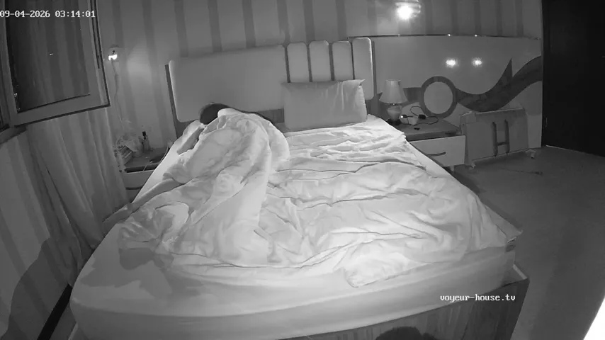 Unfiltered Intimacy: Candid Moments in Andreza’s Reallifecam Apartment