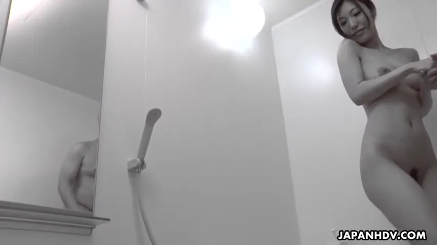 Kaori Buki: Unfiltered Desire in a Bathroom Encounter