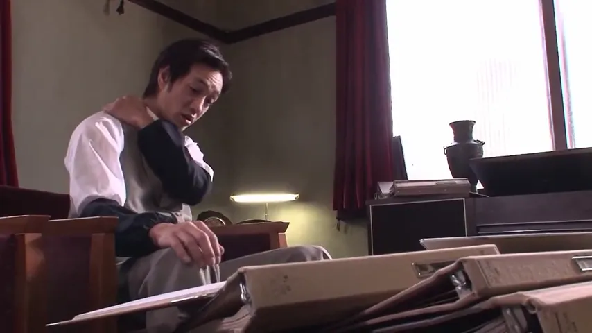 Under the Desk: Japanese Secretary’s Uncensored Affair with Her Boss