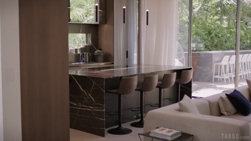 Closing Deals and Opening Holes: The Real Estate Agent Who Knows What You Want