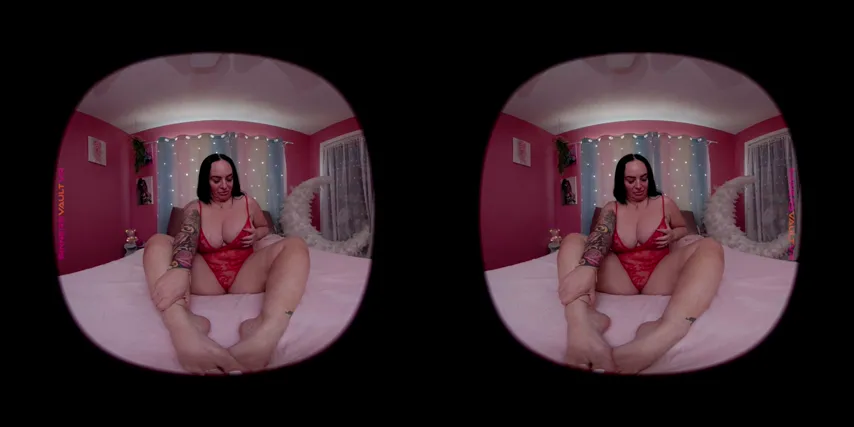 Curves and Cravings: Shauna Luv’s Intimate Exploration of Pleasure