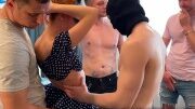 Рыжая сексвайф любит трахаться в четыре члена!