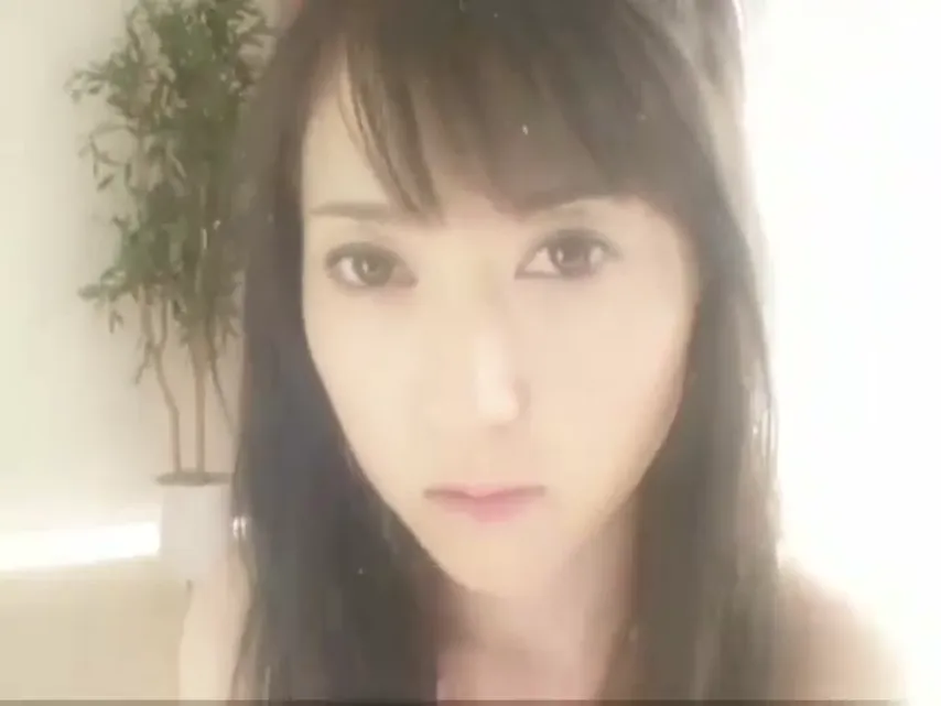 Asian Temptress: The Ultimate Blowjob Experience with a Brunette