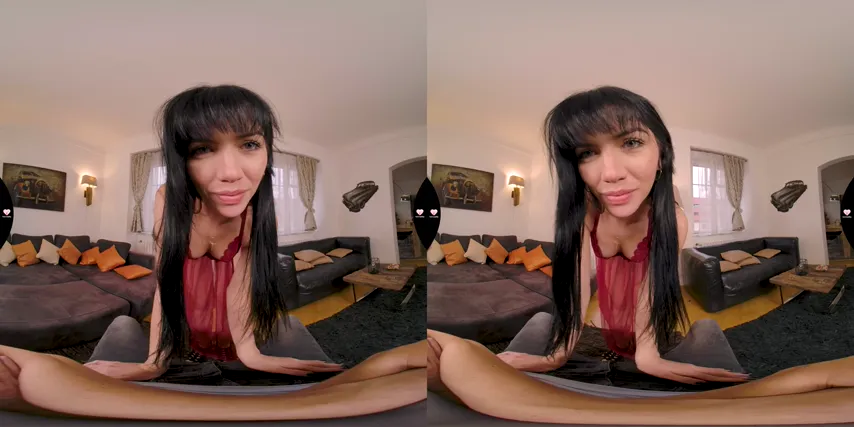 Yenifer Chacon Takes Control: A POV Encounter with a Latina Beauty
