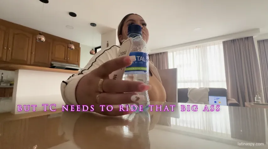 Power Play: Latina BBW Seizes Boss Privileges Like Never Before