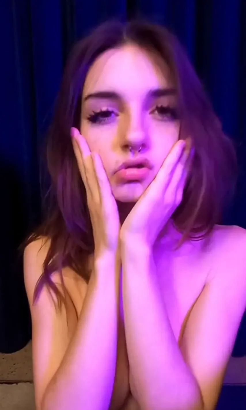 Brunette Beauty Unleashes Unfiltered Pleasure: Blowjob POV That Demands Attention