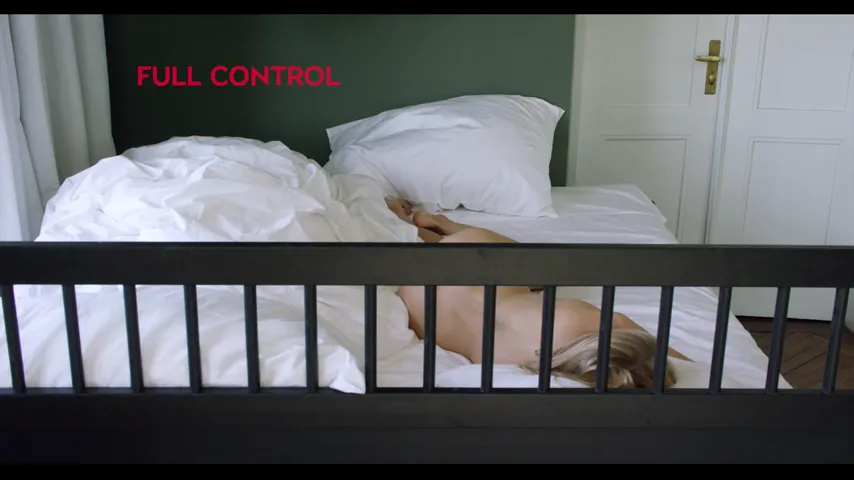 Unleashed: Nancy Ace Takes Total Control in a Solo Performance