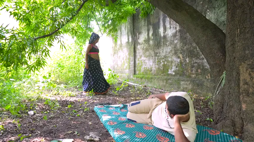 When Nature Calls: Hardcore Public Creampie with a Horny Brunette