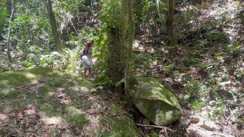 Caught in the Wild: Latin Teen’s Outdoor Adventures on Webcam
