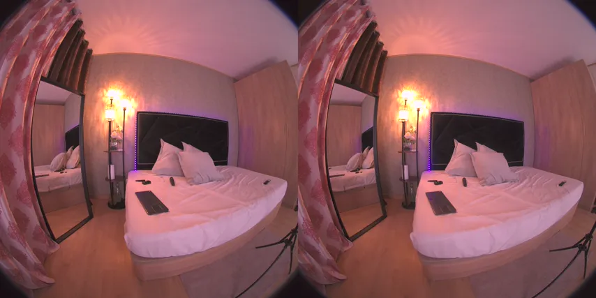 Kaliakross VR: The Strip Tease You Didn’t Know You Were Waiting For