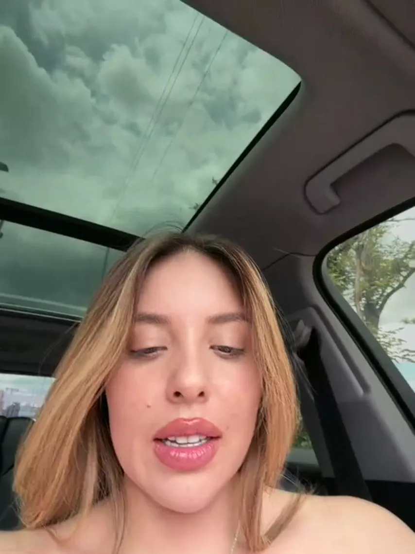 Blonde Bombshell: Alirawrz Strips Down for Public Pleasure