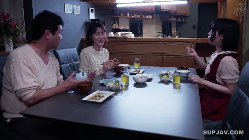 Brunette Bliss: An Amateur’s Anal Adventure in Japan