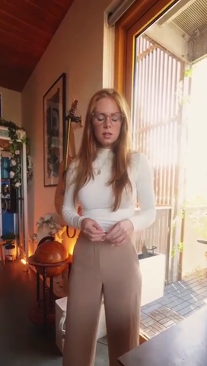 A Shy Cutie’s Bold Transformation: Watch Her Suck and Fuck Like a Pro
