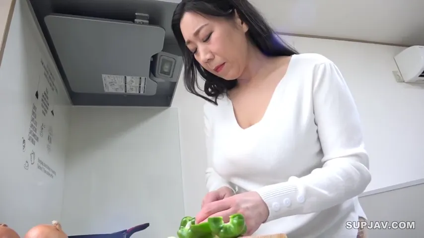 Pleasure Unleashed: Japanese Beauty Takes Toys to the Next Level