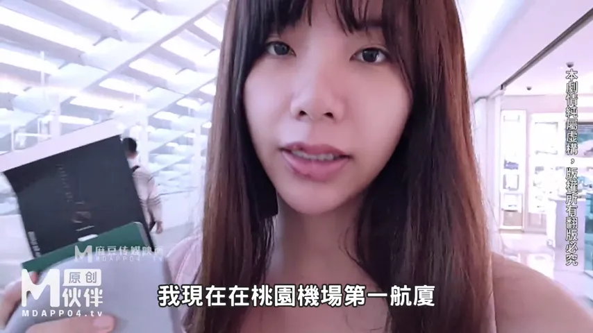 Singapore Sojourn: Amateur Adventures with a Curvy Brunette