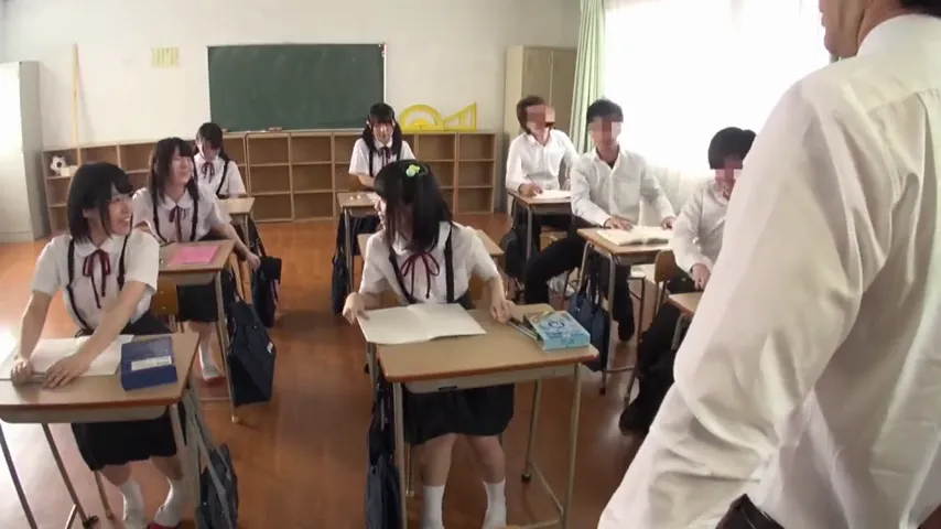 Innocence Meets Experience: Japanese Teen’s Wild Adventure Unfolds on Camera