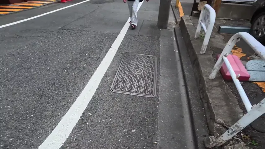 Masked Intruder: Cute Japanese Chick Takes It All from the Big White Guy