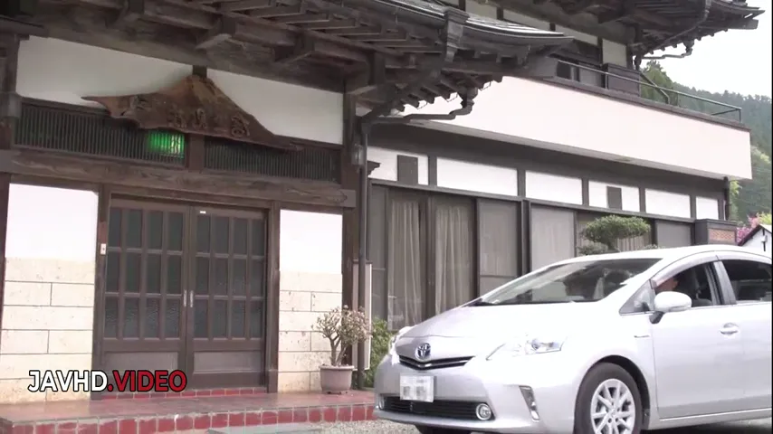 Kimono Clad and Unleashed: Maya Kawamura’s Hardcore Encounter