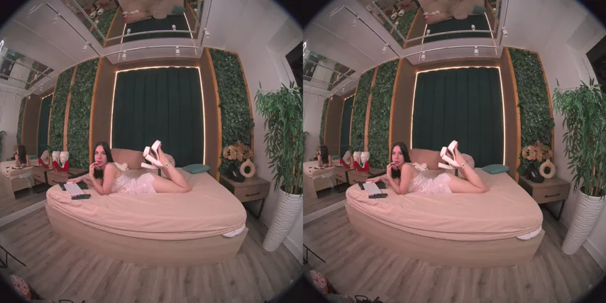 Virtual Temptations: Jillhanson Strips Down in Sensational VR Experience