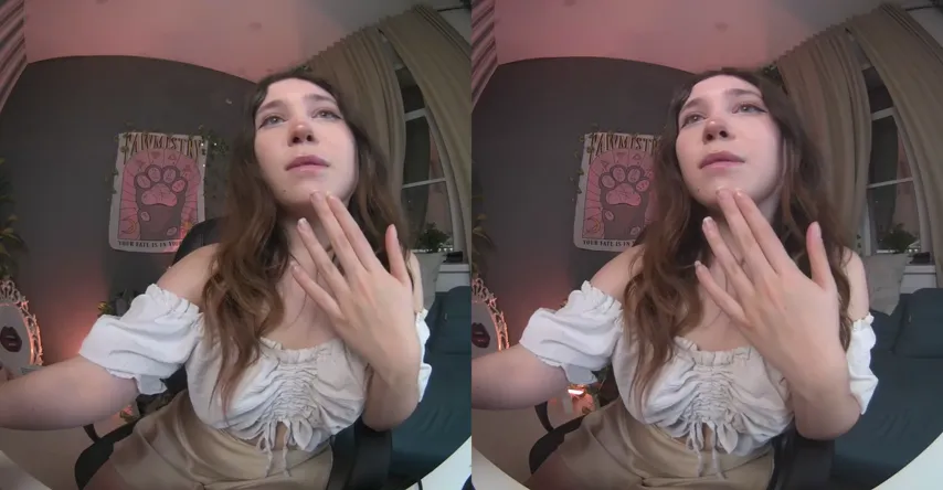 Virtual Temptation: Llina Gloww Strips Down in a VR Fantasy
