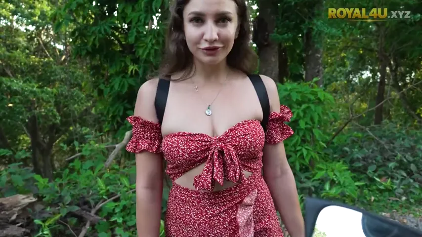 Nature’s Embrace: Teen with Gorgeous Curves Screwed Deep in the Woods