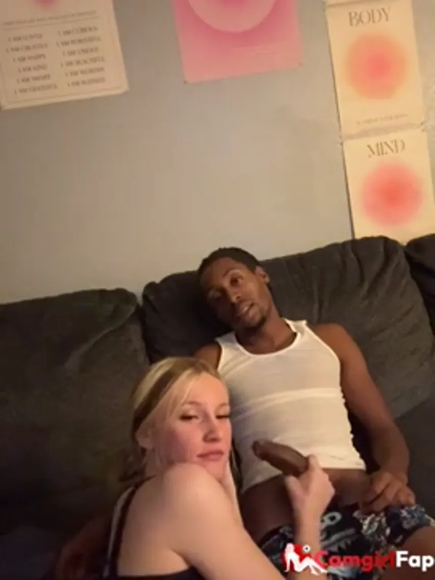 Overwhelmed with Pleasure: Deep Screams of Delight from a Blazing Blonde